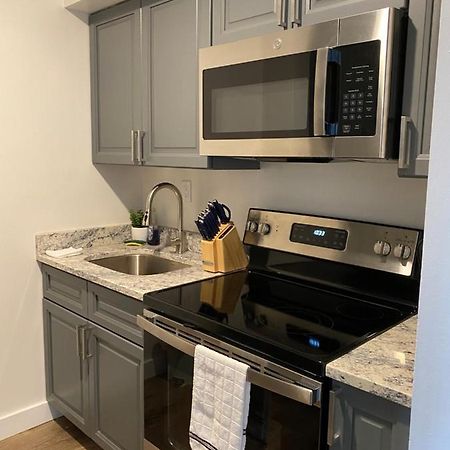 Stylish 1 Bedroom Apartment In Gadsden, Al Eksteriør bilde