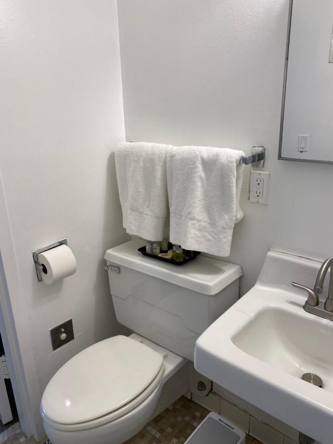 Stylish 1 Bedroom Apartment In Gadsden, Al Eksteriør bilde