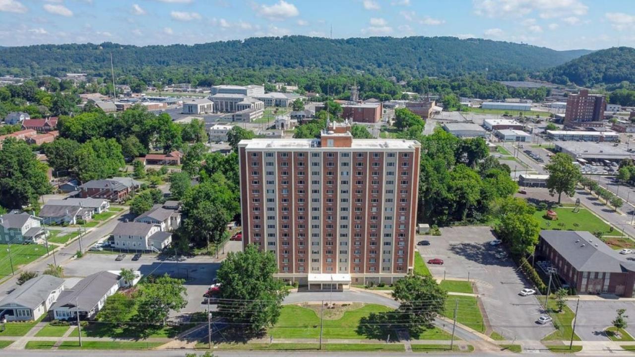 Stylish 1 Bedroom Apartment In Gadsden, Al Eksteriør bilde